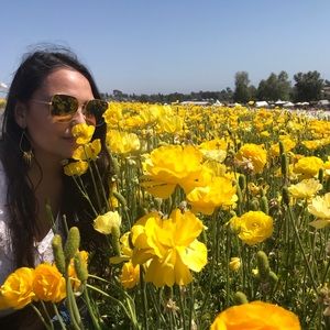 Meet your Posher, Mylea